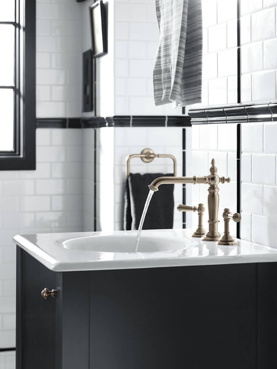 Llave Duomando Alta L&iacute;nea Artifacts En Bronce,,hi-res image number null