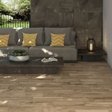 Exterior Manitoba Caf&eacute; con Negro